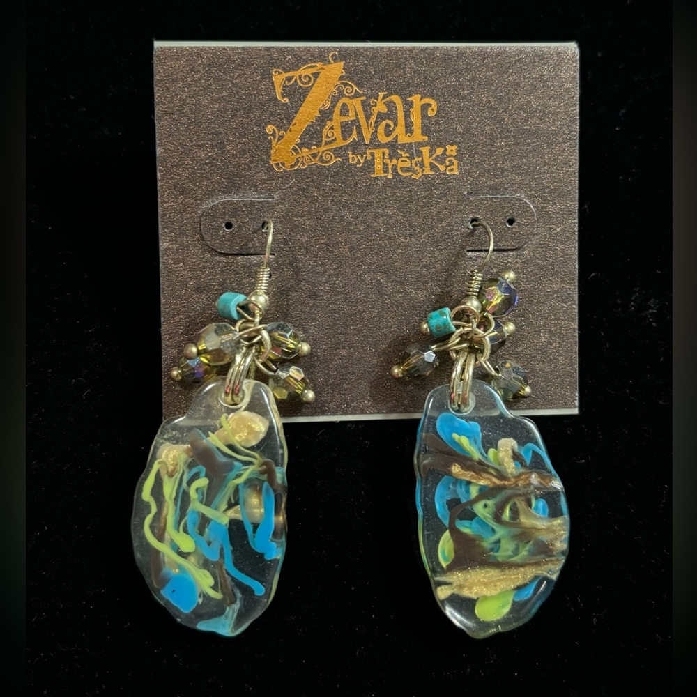 Beautiful Lightweight Sparkly Acrylic and Bead Pierced Earrings New with Tags
